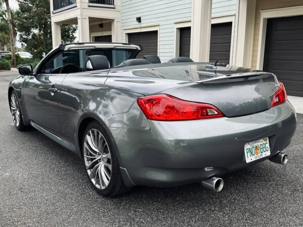 2013 INFINITI G37