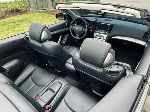 2013 INFINITI G37