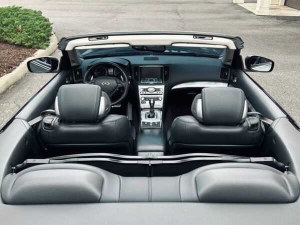 2013 INFINITI G37