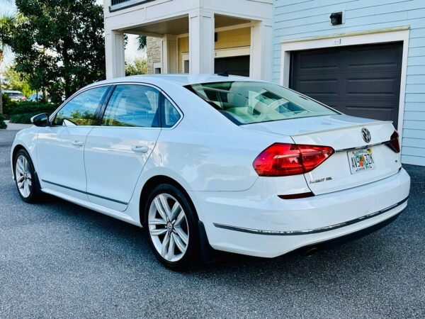 2016 VOLKSWAGEN PASSAT 1.8T SEL
