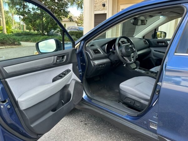 2019 SUBARU OUTBACK 2.5i Premium