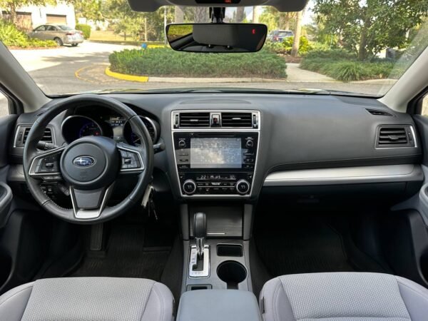 2019 SUBARU OUTBACK 2.5i Premium