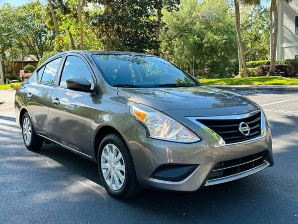 2015 NISSAN VERSA 1.6 SV