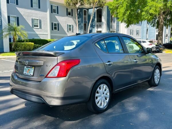2015 NISSAN VERSA 1.6 SV