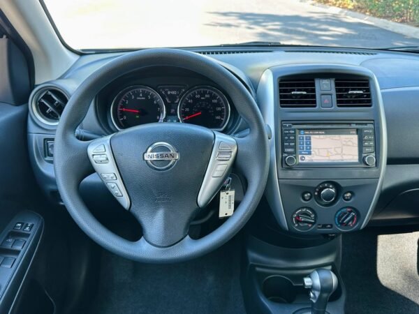 2015 NISSAN VERSA 1.6 SV